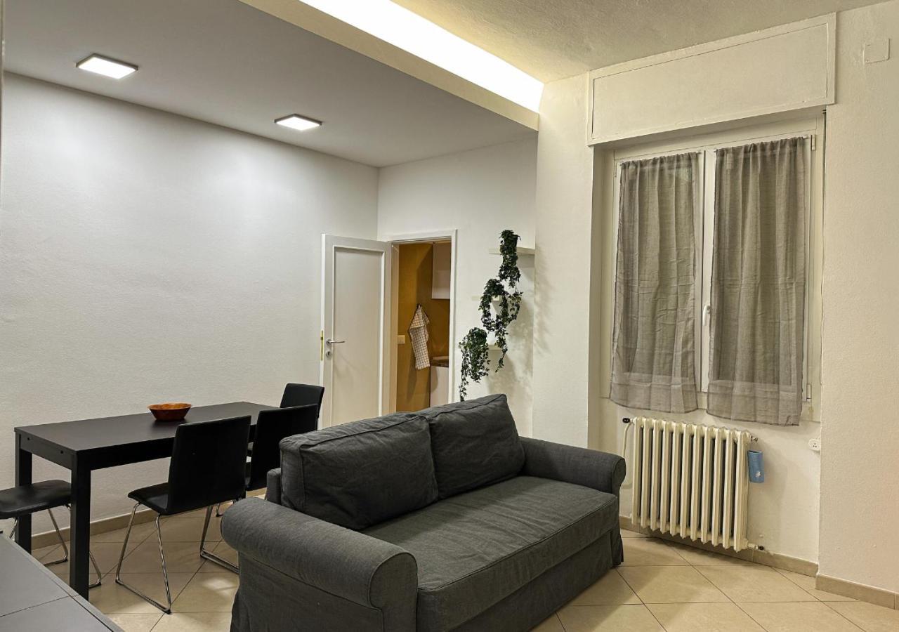 Modern Cenisio Apartment - Self Check-In & Parking Милано Екстериор снимка